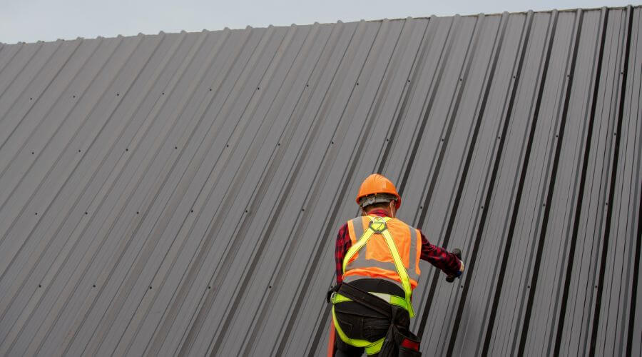 Professional metal roof installation services in Smiths Creek, MI